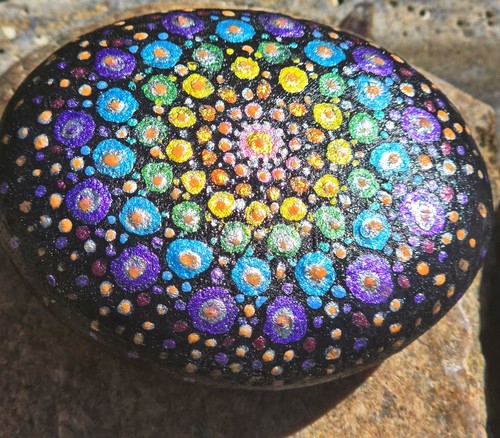 Roccia fiume mandala - di,
