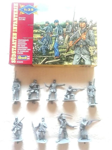 Toy soldiers soldatini revell - soldiers,