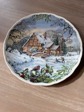 ROYAL ALBERT DREAM COTTAGES