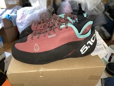 NUOVE scarpe da arrampicata