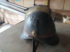 Vecchio casco pompiere - vecchio,