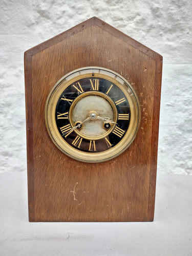Vintage antique mantle clock - /antique,