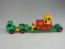 Caricatore basso e bulldozer