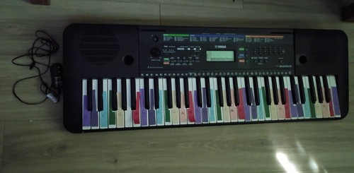 Key yamaha keyboard - 61-key,