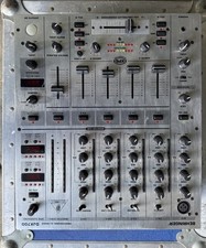 Behringer DJX-750 Mixer DJ a 4