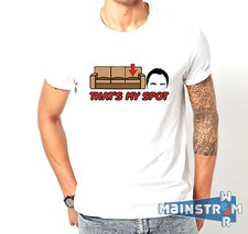 T-SHIRT MAGLIETTA THAT'S MY SPOT SHELDON COOPER THE BIG BANG THEORY SOFA DIVANO