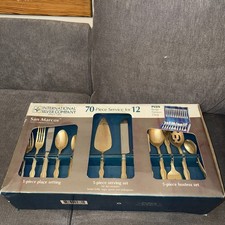 Servizio da 70 pezzi