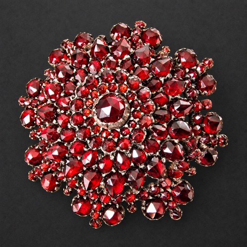 Antica spilla broche con - antica,