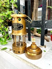 Lampada a olio minore in