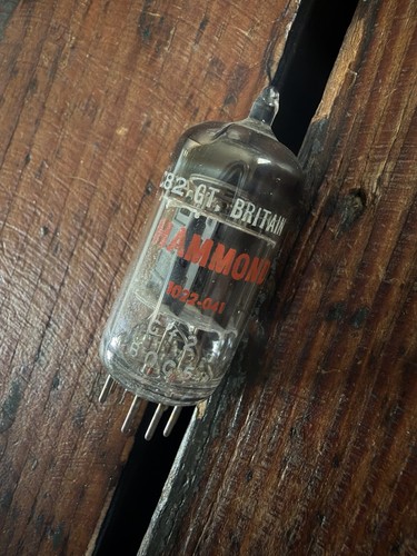 Tubo britannico vintage 1960