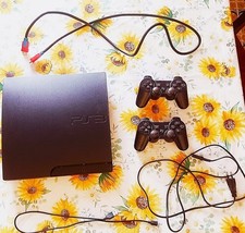 Sony PS3 CECH-3004A  con HDD160GB+ 2 joystick, cavetteria necessaria e 10 giochi