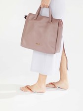 Borsa da donna media a mano