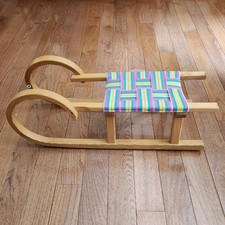 Sedile in legno curvato per