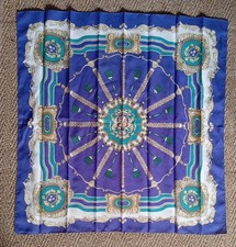 Foulard Pierre Cardin Paris