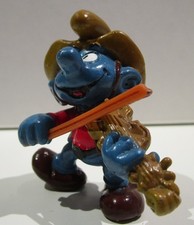 394-PUFFI-PUFFO COW BOY VIOLINO-2.0159-HONG KONG © 1983 PEYO SCHLEICH Ⓢ W.BERRIE