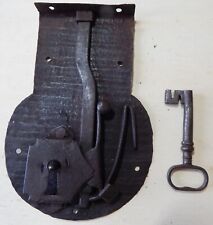 ANTICA SERRATURA DA CANTERANO LOMBARDO, STIRATA A MARTELLO, INIZIO 600 E CHIAVE