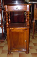 800' COMODINO INGLESE IN NOCE-COLONNE-RESTAURATO-