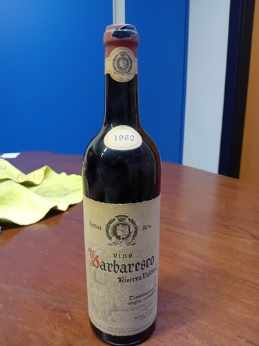 Antica bottiglia vino rosso - antica,