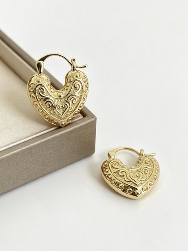 Orecchini huggie cuore - huggie,
