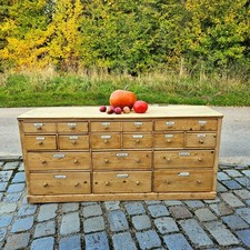 Armadio antico farmacia