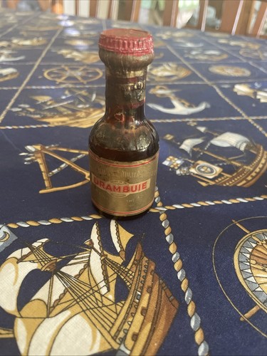 Miniature mignon liqueur - /,