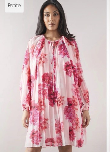 Splendido abito rosa - , stampa