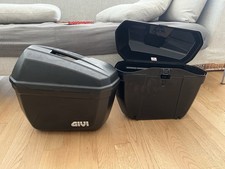 Coppia di Valigie Laterali Givi E22N Nere