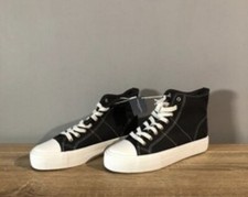 Tenis De Niña, Adolescente