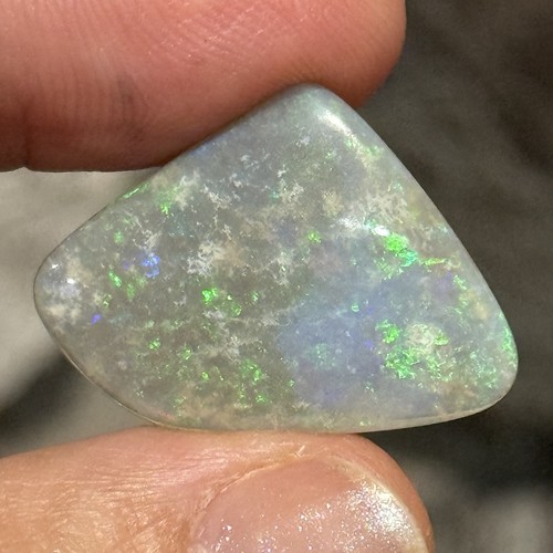 Gemma cabochon opale