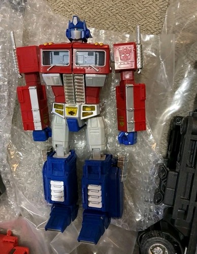 Takara transformers - takara,