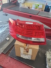 FANALE POSTERIORE SINISTRO LED / ALOGENO PER AUDI A6 C6 BERLINA ULO 7380-43 04-