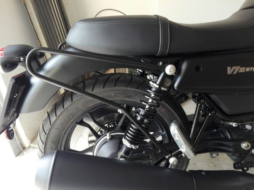 Pannier rail black - , distanzia