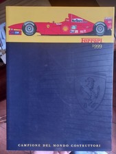 FERRARI 1999 CAMPIONE DEL MONDO COSTRUTTORI LIBRO BILINGUE: ITALIANO E INGLESE
