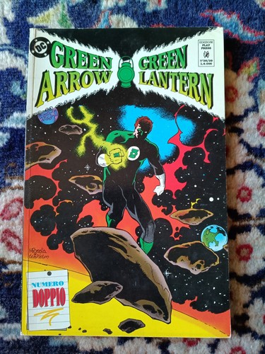 Green arrow lantern - green,
