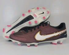 Mens 10.5 Nike Tiempo Legend 9