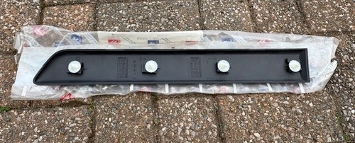 Pezzo carrozzeria guarnizione