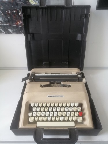 Macchina scrivere olivetti - da,