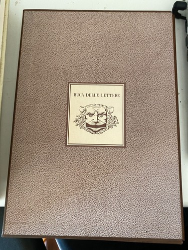 Libro dei francobolli - il,