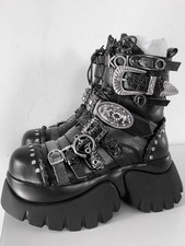 Platform boots Koi 39 black