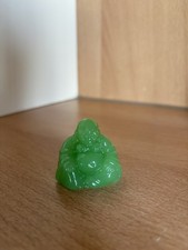 Buddha In Pietra Di Giada 4 ×