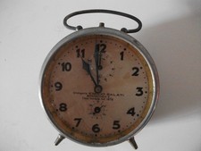 Vecchio orologio sveglia Orologeria Emilio Salati Montecchio Emilia Reggio E.