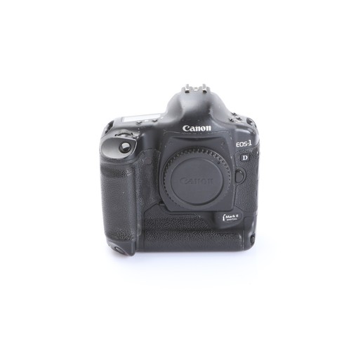 Canon eos mark - +, k