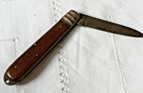 Antico coltello pieghevole