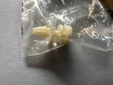 PERNO SPORTELLO AIRBAG LATO