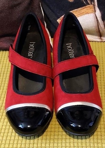 Nuovo designer hotter - designer, charmain