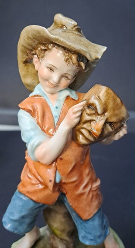 Statua capodimonte bimbo con