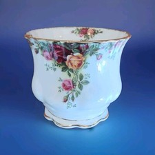 Cache Pot Royal Albert Old Country Roses Planter Cachepot c 1970
