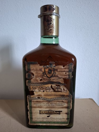 Liquore buton tri - liquore,