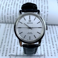 Orologio meccanico manuale 37