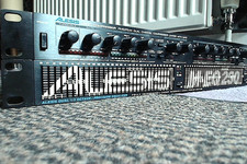 Compressore stereo Alesis 3630